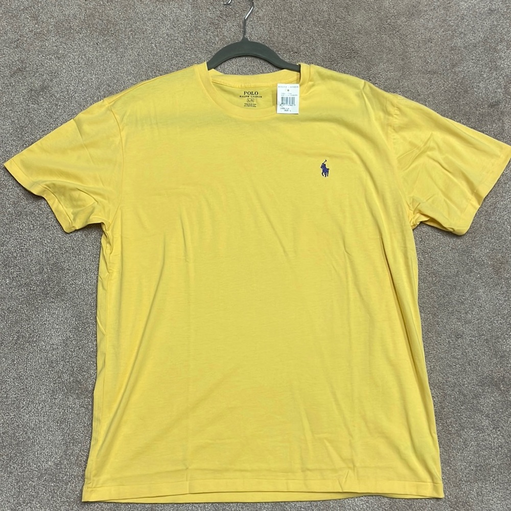 Mens polo Ralph T-shirt.. Size L